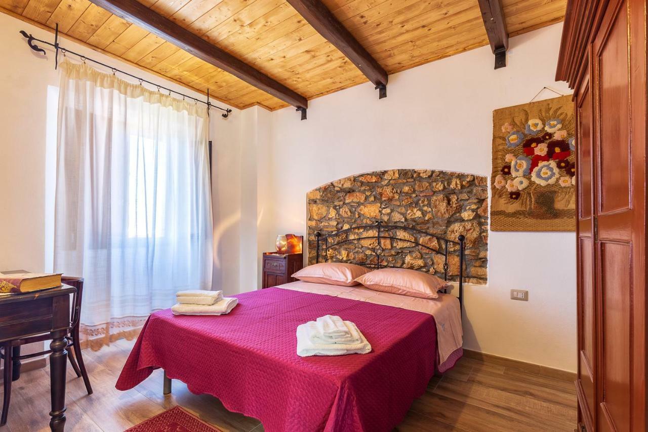Vila La Casa Di Nonna Monni Baunei Exteriér fotografie